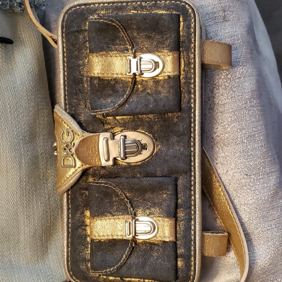 Dolce & Gabbana vintage purse. - Picture 10 of 10
